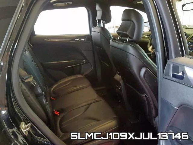 5LMCJ1D9XJUL13746_6.webp