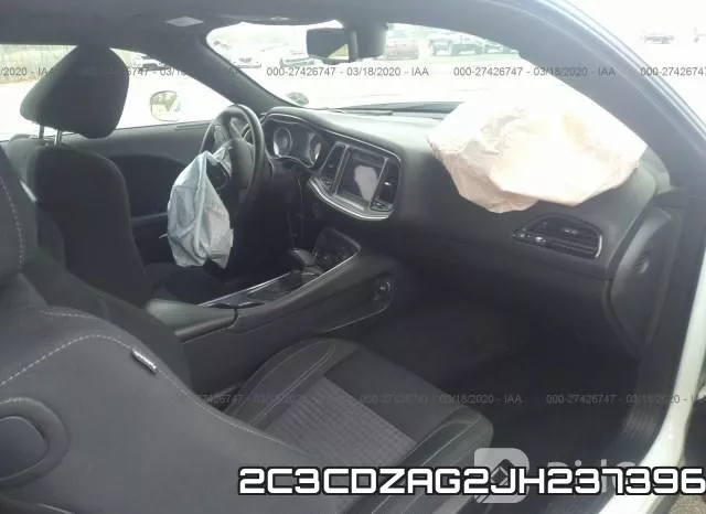 2C3CDZAG2JH237396_5.webp