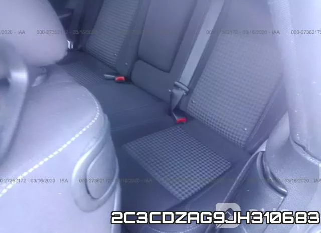 2C3CDZAG9JH310683_8.webp