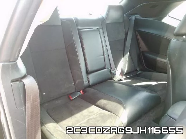 2C3CDZAG9JH116655_6.webp