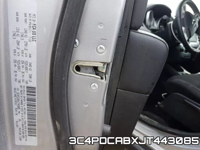 3C4PDCABXJT443085_10.webp