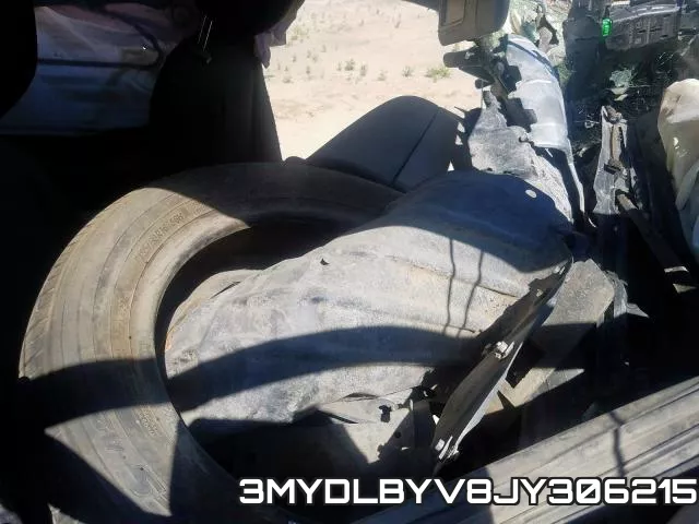 3MYDLBYV8JY306215_5.webp