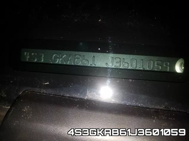 4S3GKAB61J3601059_10.webp