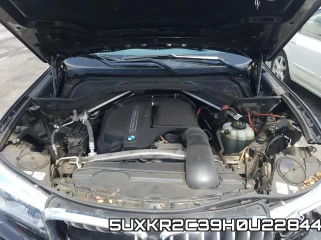 5UXKR2C39H0U22844_7.webp