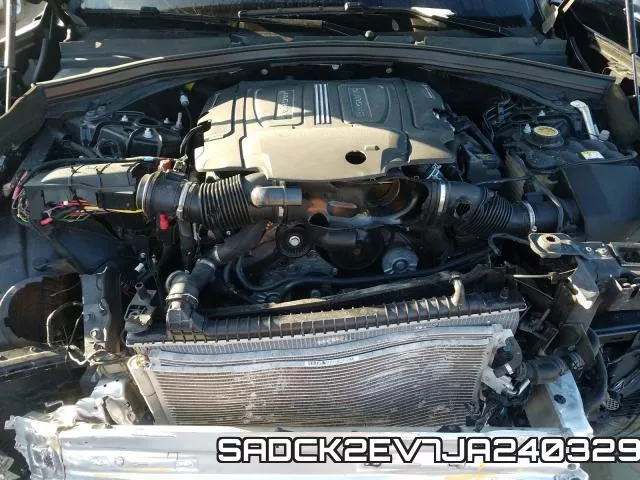 SADCK2EV7JA240329_7.webp
