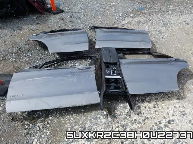 5UXKR2C38H0U22737_9.webp