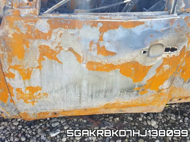 5GAKRBKD7HJ138099_10.webp