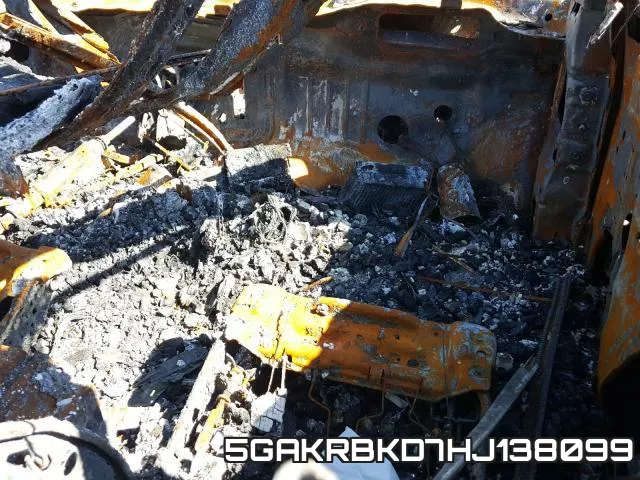 5GAKRBKD7HJ138099_9.webp