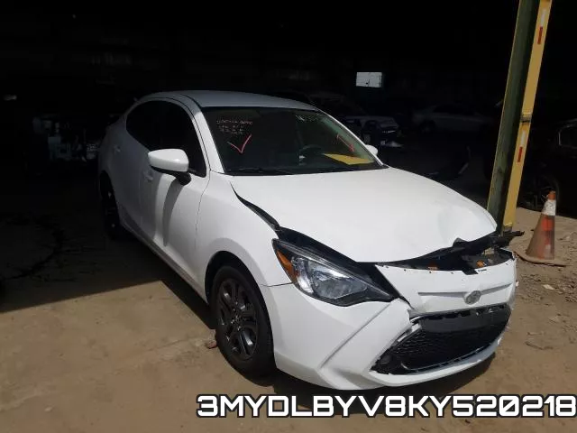 3MYDLBYV8KY520218_1.webp