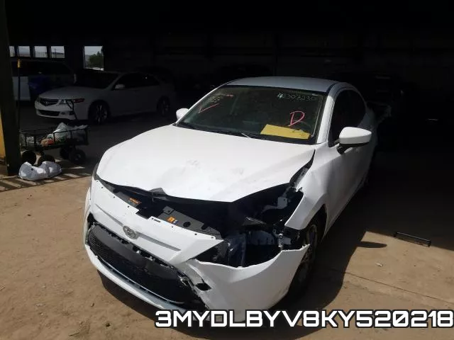 3MYDLBYV8KY520218_2.webp