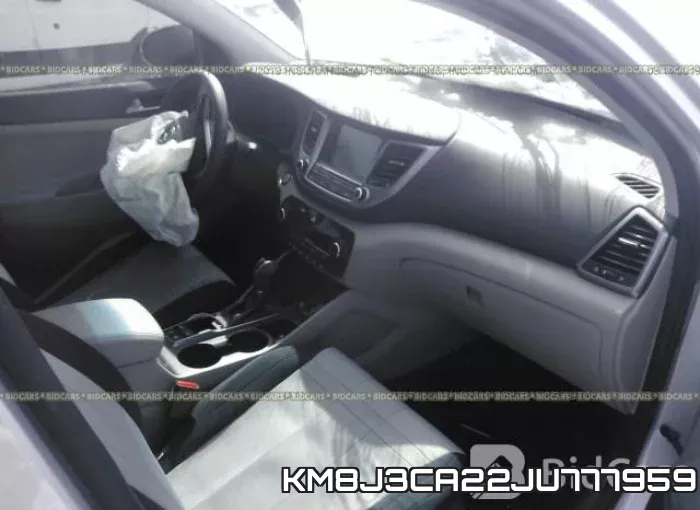 KM8J3CA22JU777959_5.webp