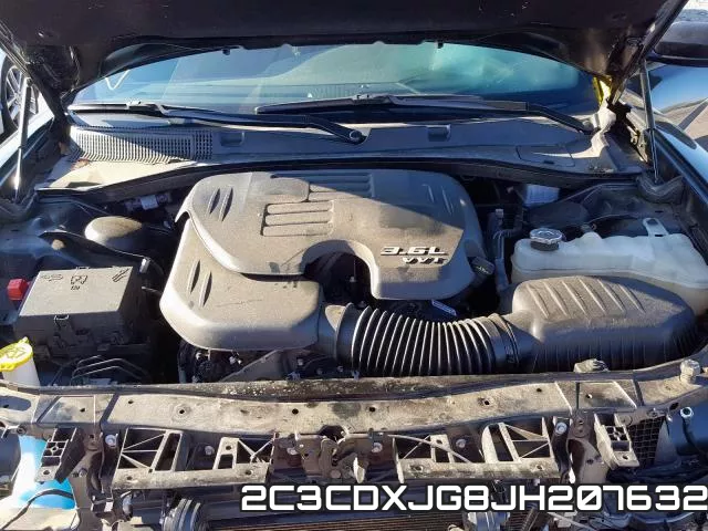 2C3CDXJG8JH207632_7.webp