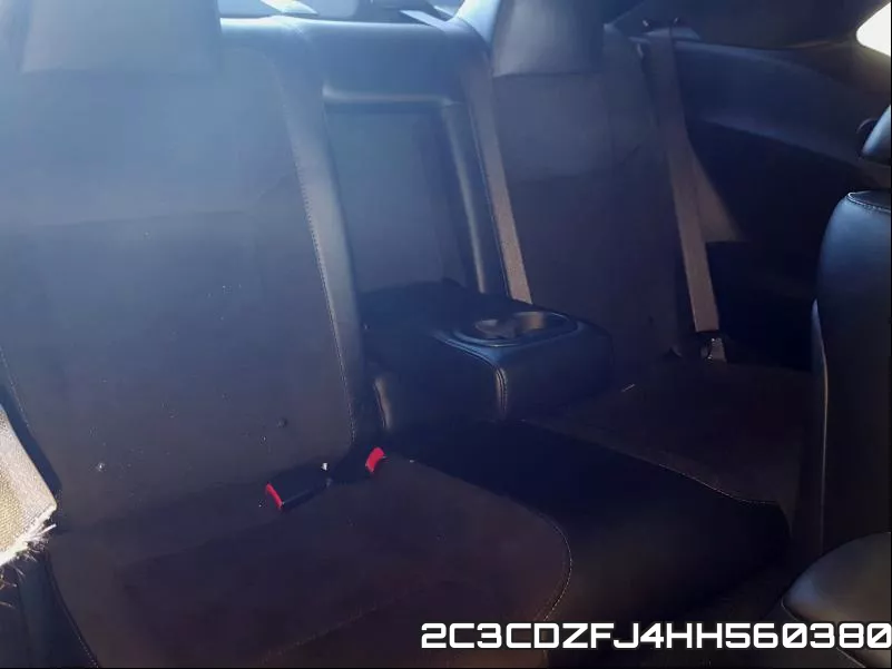 2C3CDZFJ4HH560380_6.webp