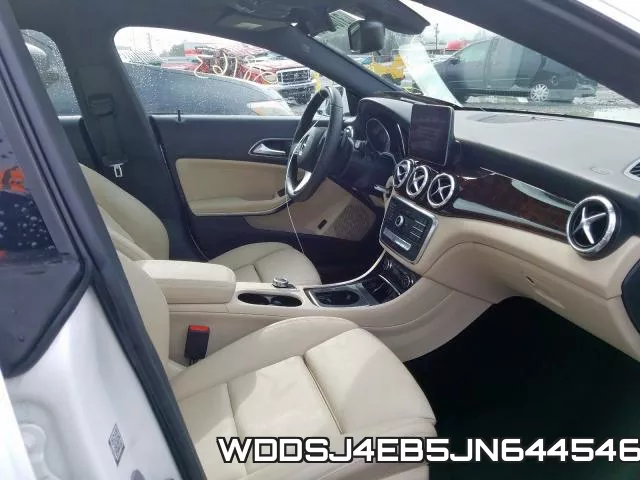 WDDSJ4EB5JN644546