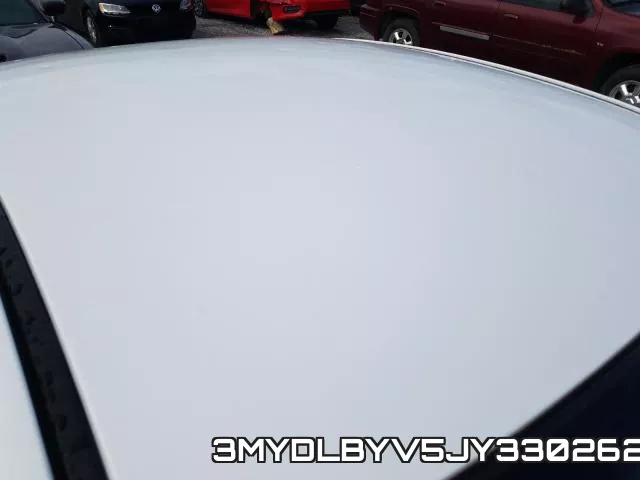 3MYDLBYV5JY330262_9.webp