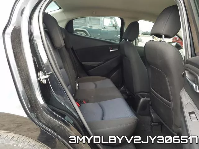 3MYDLBYV2JY306517_6.webp