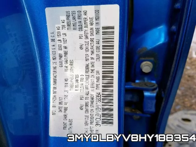3MYDLBYV8HY188354_10.webp