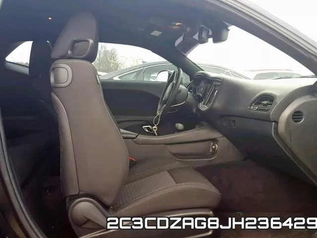 2C3CDZAG8JH236429_5.webp
