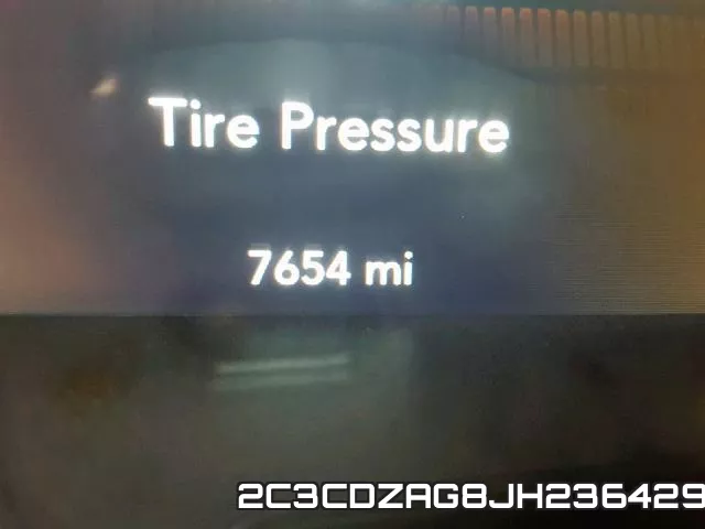 2C3CDZAG8JH236429_8.webp
