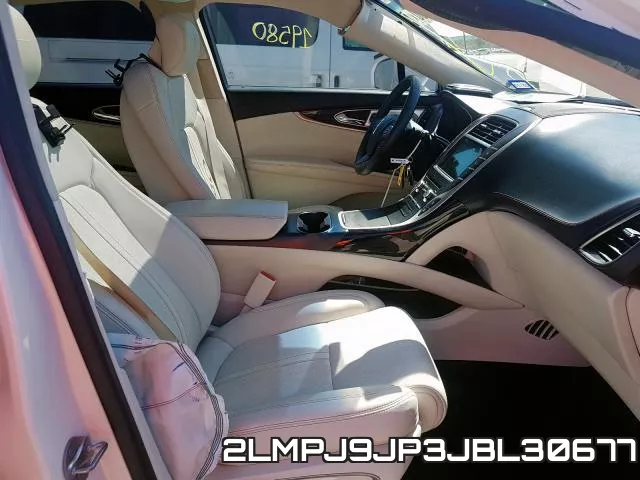 2LMPJ9JP3JBL30677_5.webp