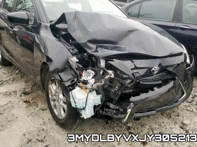 3MYDLBYVXJY305213_9.webp