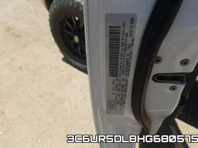 3C6UR5DL8HG680575_10.webp