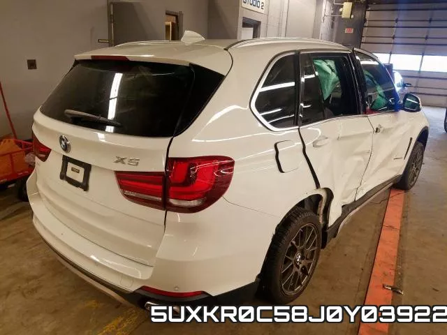 5UXKR0C58J0Y03922_4.webp