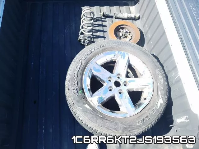 1C6RR6KT2JS193563_9.webp