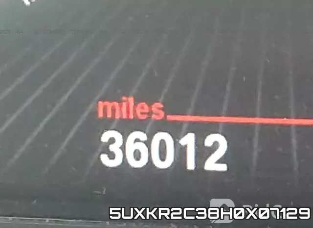 5UXKR2C38H0X07129_7.webp