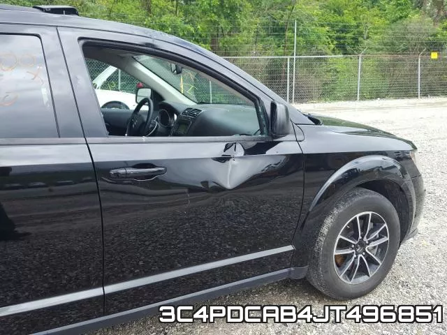 3C4PDCAB4JT496851_9.webp