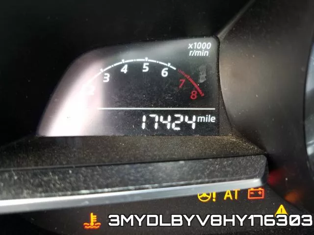 3MYDLBYV8HY176303_8.webp