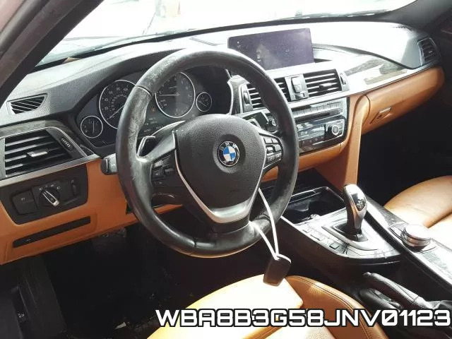 WBA8B3G58JNV01123_9.webp