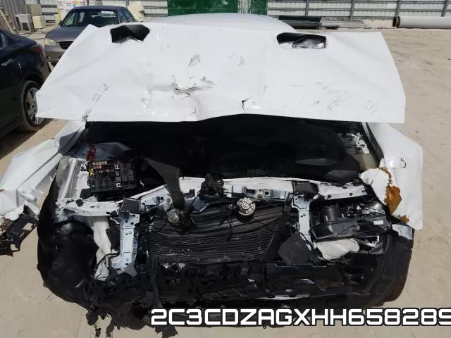 2C3CDZAGXHH658289_9.webp