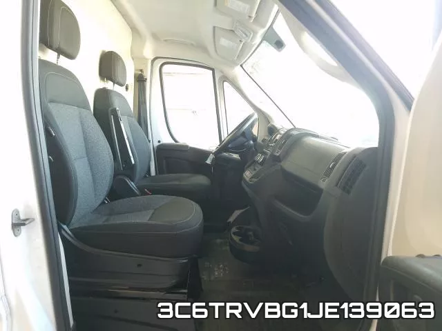 3C6TRVBG1JE139063_5.webp