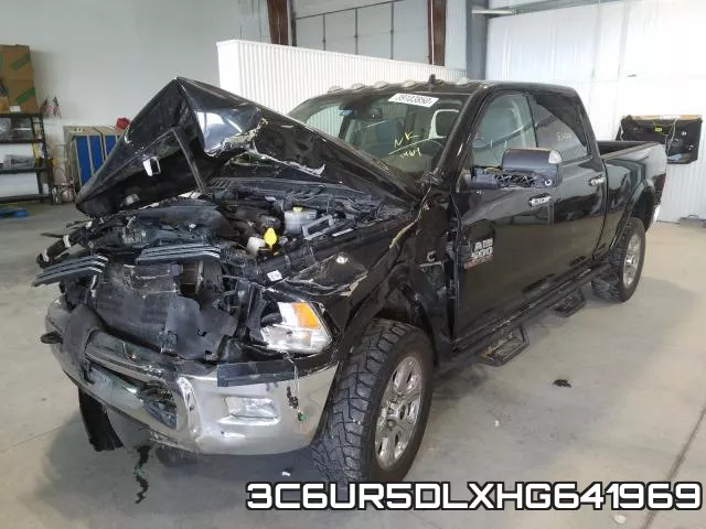 3C6UR5DLXHG641969_2.webp