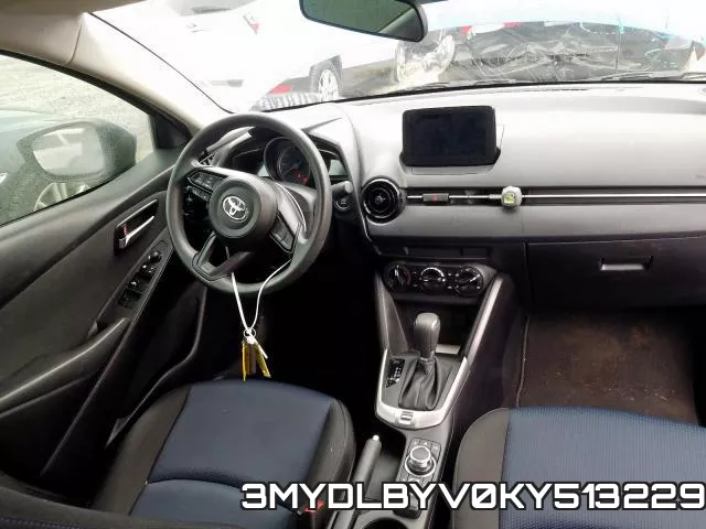 3MYDLBYV0KY513229_9.webp