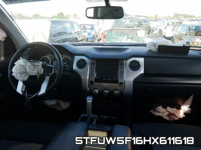 5TFUW5F16HX611618_9.webp