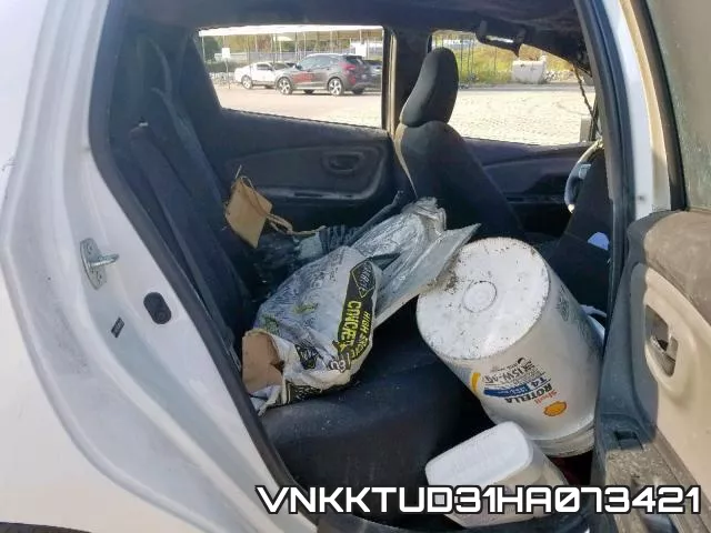 VNKKTUD31HA073421_6.webp