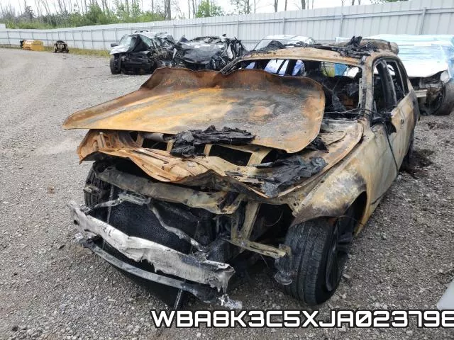 WBA8K3C5XJA023798_2.webp