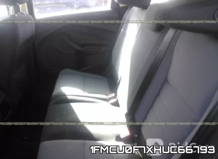 1FMCU0F7XHUC66793_8.webp