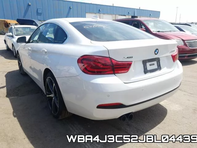 WBA4J3C52JBL04439_3.webp