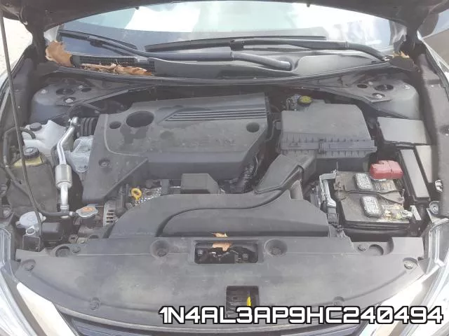 1N4AL3AP9HC240494_7.webp