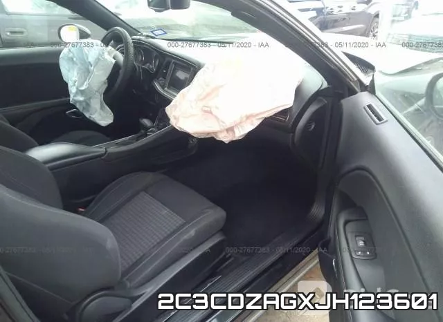 2C3CDZAGXJH123601_5.webp
