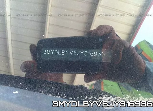3MYDLBYV6JY316936_9.webp