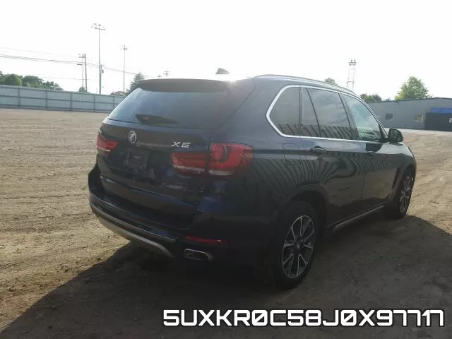 5UXKR0C58J0X97717