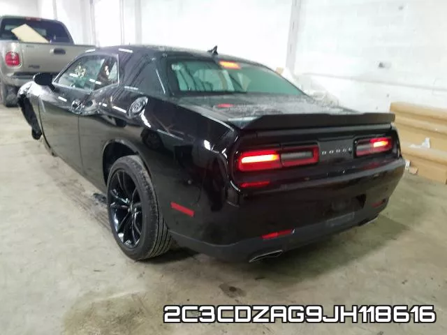 2C3CDZAG9JH118616_3.webp