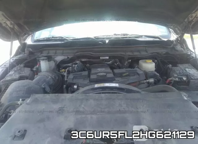 3C6UR5FL2HG621129_10.webp
