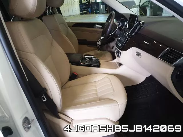 4JGDA5HB5JB142069_5.webp