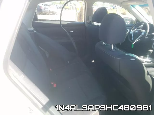 1N4AL3AP3HC480981_6.webp