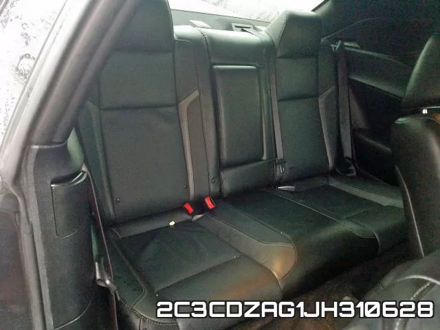 2C3CDZAG1JH310628_6.webp